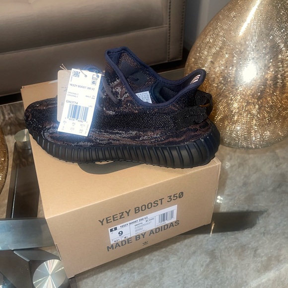 Just released (12/30/21) Yeezy Boost V2 MX Rock! - Picture 3 of 4